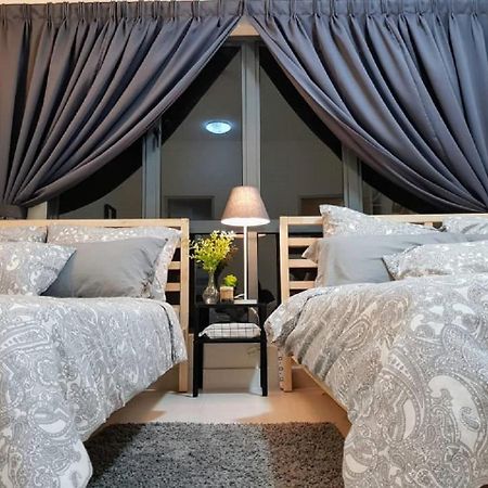 Puchong 8-12 Pax 5Min Lrt Cozy Apartment Ioi Mall Экстерьер фото