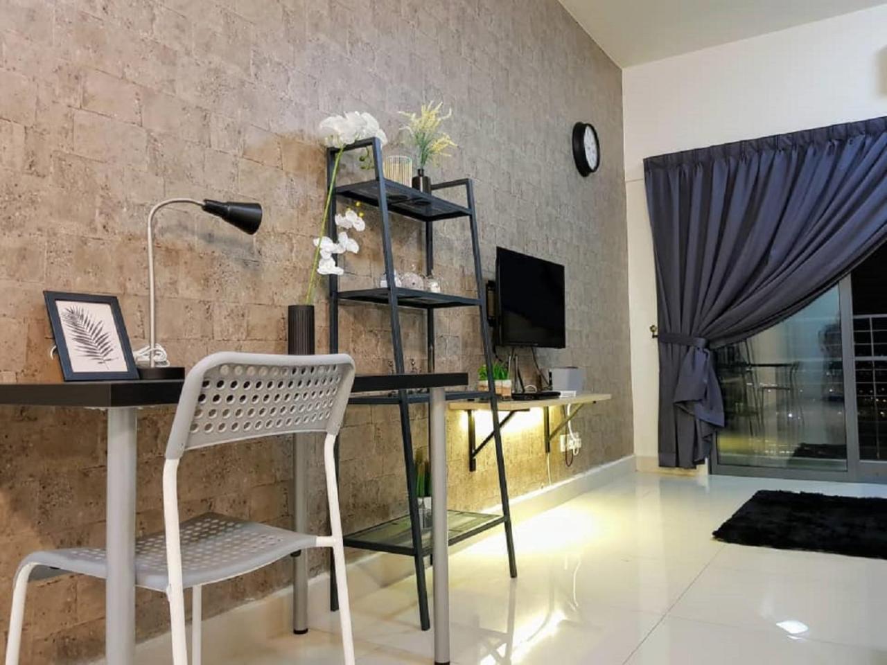 Puchong 8-12 Pax 5Min Lrt Cozy Apartment Ioi Mall Экстерьер фото