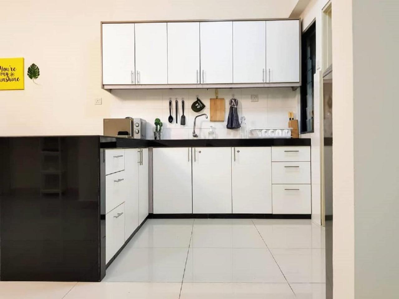 Puchong 8-12 Pax 5Min Lrt Cozy Apartment Ioi Mall Экстерьер фото